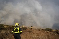 Големи горски пожари бушуват в Северозападна Испания