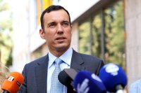 Началото на всяка седмица в училище да започва с химна на България и Европа, предлага кметът Васил Терзиев