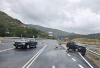 Катастрофа затруднява движението край село Железница
