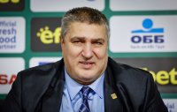 Любомир Ганев предпочита да гледа в бъдещето след жребия за Евро 2026