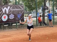 Лиа Каратанчева с убедителна победа на старта на турнир на клей в Букурещ