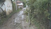3 дни на тъмно и студено: Над 20 села в Трънско продължават да бедстват