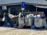 Над 300 хил. души са засегнати от кризата с боклука в София