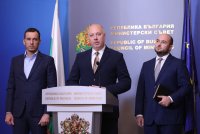 Властта подава ръка на София заради кризата с боклука, кметът Терзиев увери, че може да се справи сам (ОБЗОР)