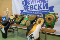 Шест златни шампионски колана радват участниците на боксовия турнир за ученици „Купа Левски“