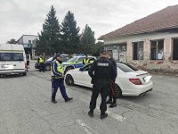 Глобиха шофьор за скриване на част от регистрационния номер на микробус в Сливенско
