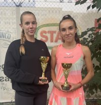 Андрея Глушкова спечели титлата на двойки на турнир за юноши и девойки в Пазарджик