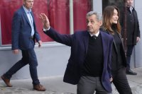 Никола Саркози влезе в затвора: Ще излежава 5-годишна присъда