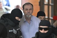 21 г. затвор за 72-годишния писател, опитал да убие Роберт Фицо