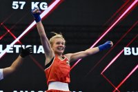 Летисия Милева победи Анастасия Мишура на старта на еврошампионата по бокс за ученици в Будва