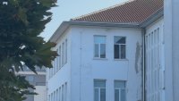 Наказват момичето, напръскало с лютив спрей своя съученичка в Бургас