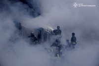 Нова руска атака остави части от Северна Украйна без ток