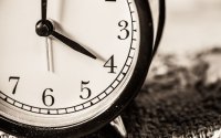 Евродепутатите изразиха съгласие да се спре сезонната смяна на часа