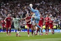 Димитър Митов записа "суха мрежа" при успех на Абърдийн в шотландското първенство