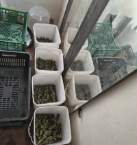 Близо два килограма наркотици иззеха при акция в Бургас