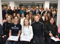 Стилияна Николова и Ева Брезалиева дариха своя екипировка на НСА