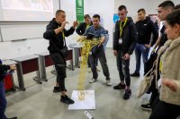 Ученици от цялата страна мериха умения в "Spaghetti Engineering" във Варна