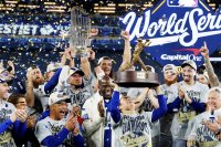 Лос Анджелис Доджърс защити титлата си в МЛБ след мач №7 във финала