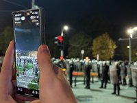 Протестите в Сърбия: Не стихва напрежението на площада пред парламента в Белград