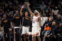 Джейлън Грийн с впечатляващ дебют за Финикс при победа над Клипърс