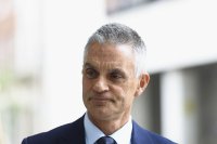 Генералният директор на "Би Би Си" подаде оставка след скандал с обработена реч на Доналд Тръмп