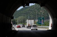 На тъмно в тунела на "Струма" в участъка София - Перник