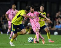 Лионел Меси вкара два гола за успеха на Интер Маями над Нашвил по пътя към четвъртфиналите на МЛС