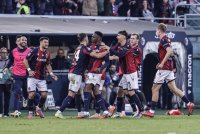 Болоня пречупи Наполи и продължава впечатляващата си серия