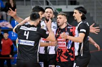 Локомотив Авиа надви ЦСКА в драматично петгеймово дерби