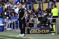 Дик Адвокаат ще бъде най-възрастният треньор на Мондиал 2026