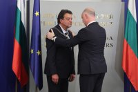 Премиерът Желязков връчи държавната награда "Св. Паисий Хилендарски" на проф. Христо Йоцов