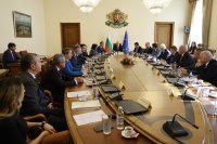 Minister of Economy Proposes Roumen Spetsov as the Special Administrator of 'Lukoil' Bulgaria