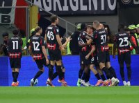 Валери Владимиров дебютира за Милан