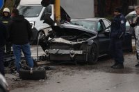 19-годишен шофьор пострада при сериозна катастрофа на столичен булевард