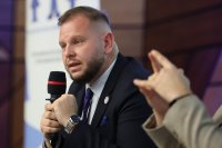 Петър Младенов участва в младежкия форум Voice it 2025