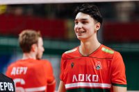 Симеон Николов блести с 10 точки при поредна победа на Локомотив Новосибирск