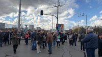 Протестиращи блокираха моста "Чавдар" заради реформата с паркирането