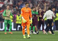 Киву гласува доверие на Зомер, въпреки грешките