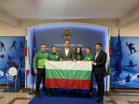 Иван Пешев изпрати националките по карате за световното в Кайро