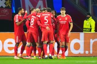 Бенфика спечели първи точки в Шампионска лига като гост на последния Аякс