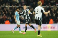 Нюкасъл разклати шампионските амбиции на Манчестър Сити