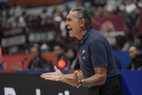 Треньорът на баскетболния Реал М разкри за проблеми с пристигането в България