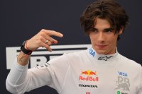 Цолов влиза в F2 със силен старт: 7-ми в Катар