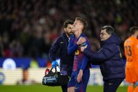 Барселона надви Атлетико Мадрид в дербито от кръга