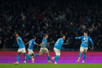 Наполи надви Ювентус с голове на Расмус Хойлунд