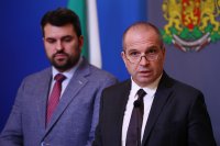 Гроздан Караджов: Покриването на всички разходи са задължение на корабособственика на "Кайрос"