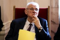 Медицинските сестри и здравният министър разговаряха за заплатите - има ли решение