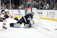 Чикаго Блекхоукс се разправи и с Ню Йорк Рейнджърс