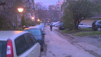 Варненски абсурд: Паркирани коли блокираха сметоизвозването в район "Младост" - махнаха контейнерите