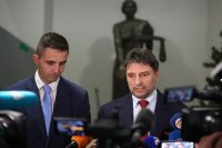 Записите от камерите в тоалетните на 138-о училище са отивали директно в телефона на директора